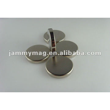 magnet used in toys